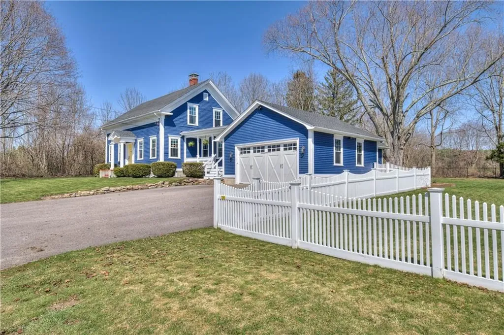 499 Seven Mile Road Cranston RI 02831