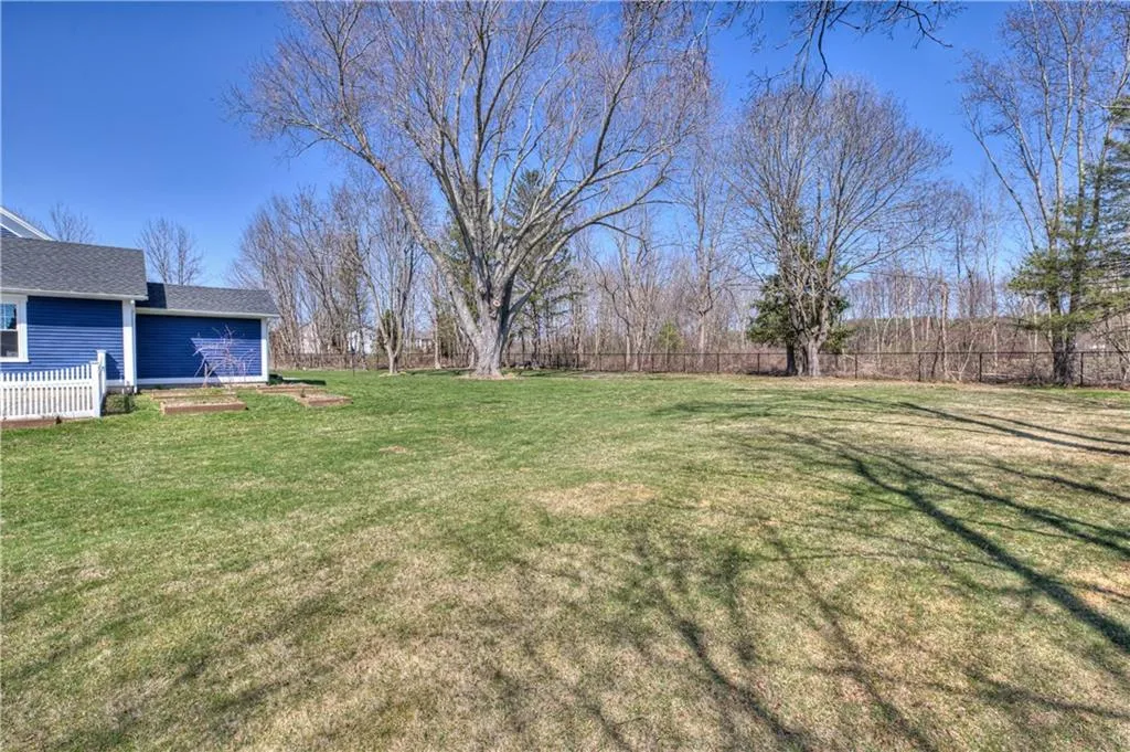 499 Seven Mile Road Cranston RI 02831