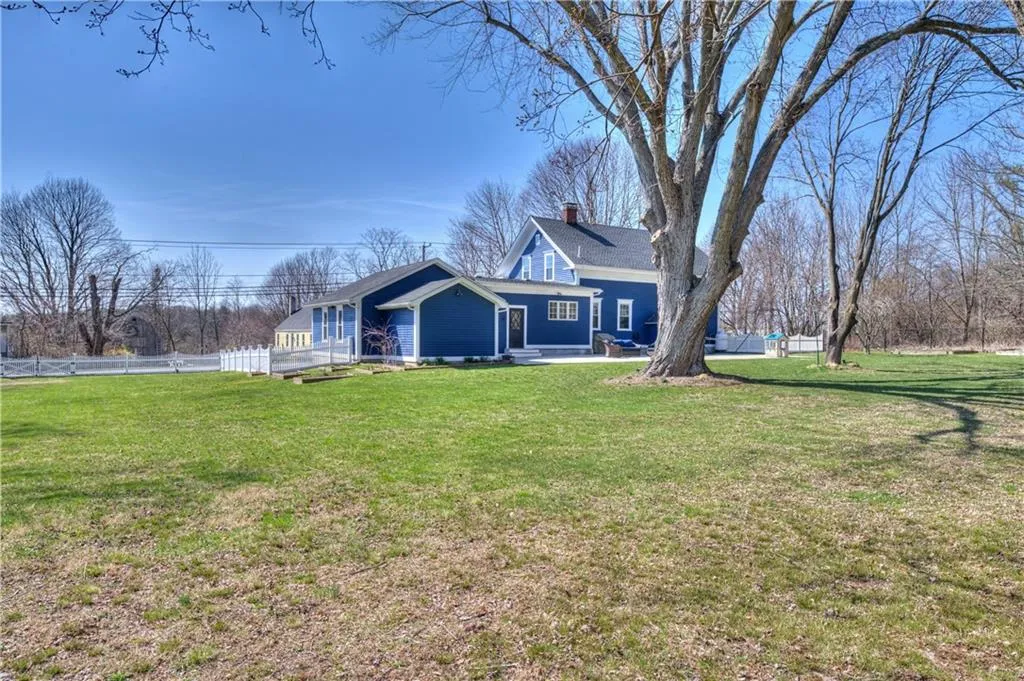 499 Seven Mile Road Cranston RI 02831