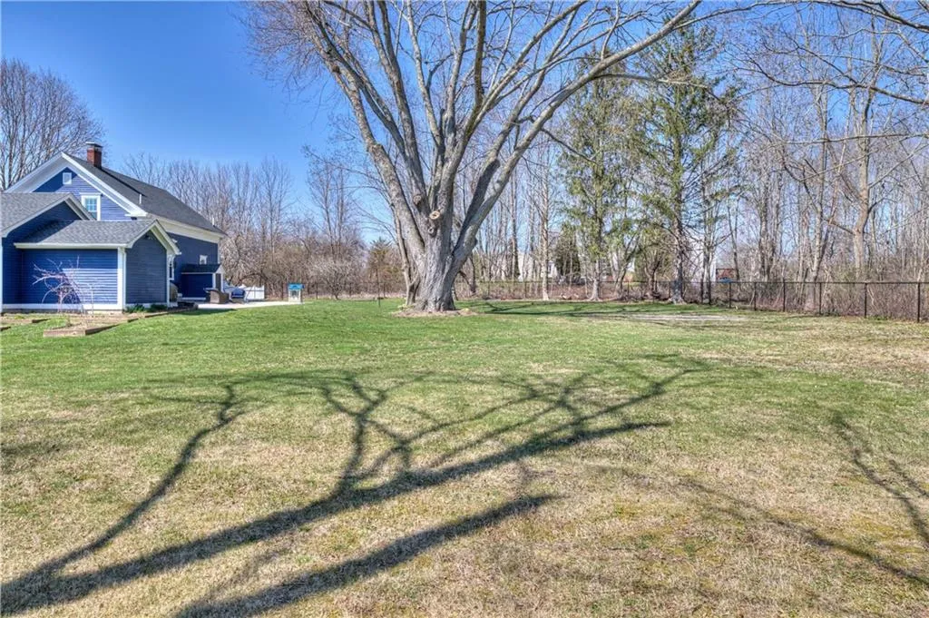 499 Seven Mile Road Cranston RI 02831