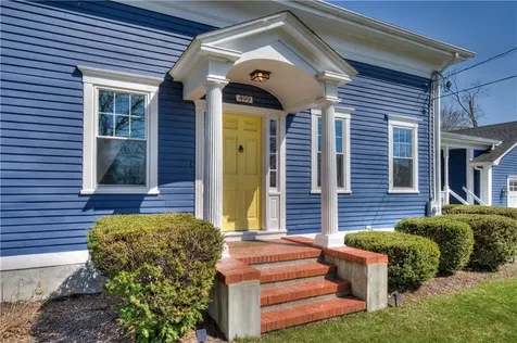 499 Seven Mile Road Cranston RI 02831