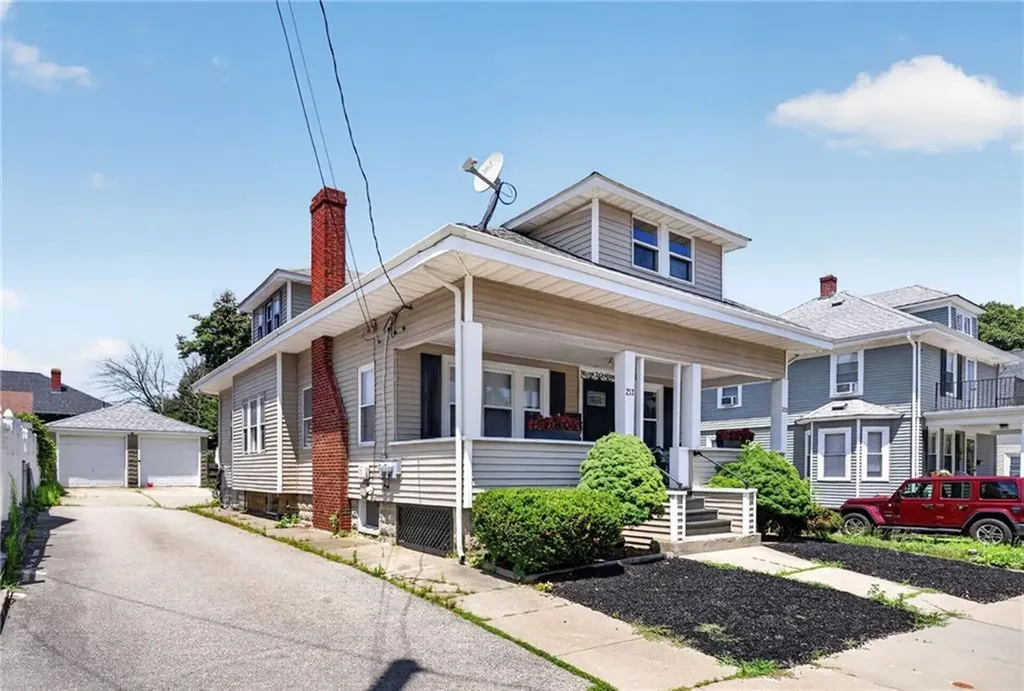 217 Pontiac Avenue Cranston RI 02910