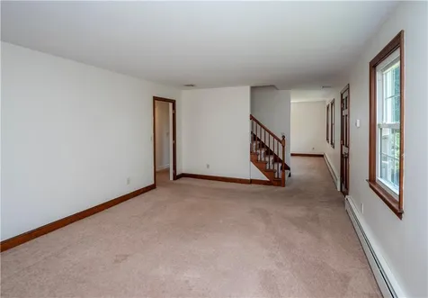 94 Ferreira Terrace Portsmouth RI 02871