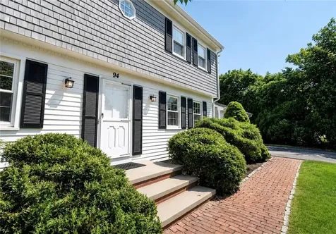 94 Ferreira Terrace Portsmouth RI 02871
