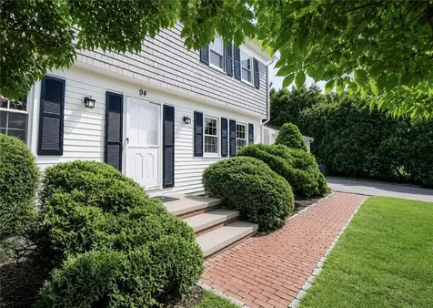 94 Ferreira Terrace Portsmouth RI 02871