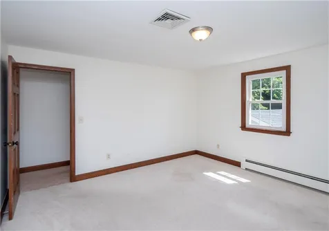 94 Ferreira Terrace Portsmouth RI 02871
