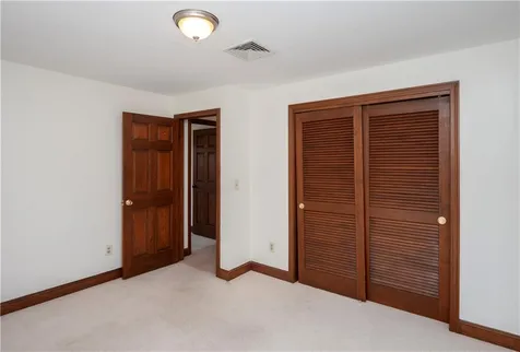 94 Ferreira Terrace Portsmouth RI 02871