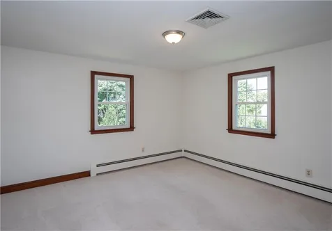 94 Ferreira Terrace Portsmouth RI 02871