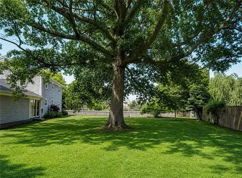 94 Ferreira Terrace Portsmouth RI 02871