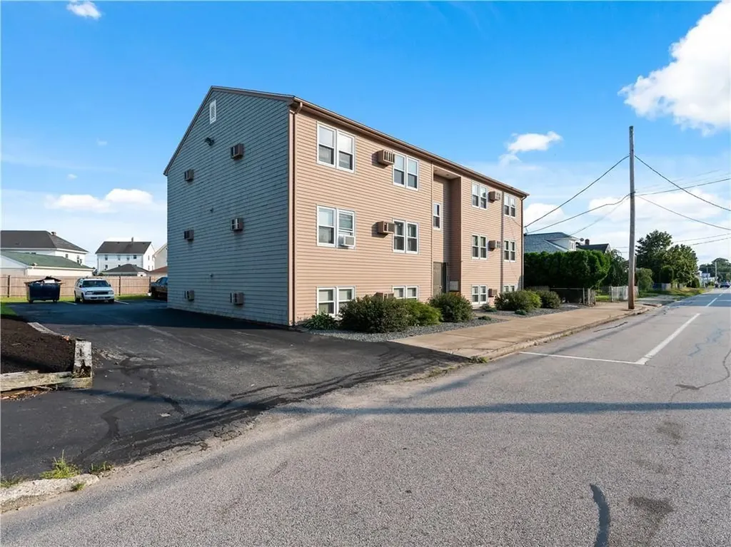 715 Cottage Street Pawtucket RI 02861