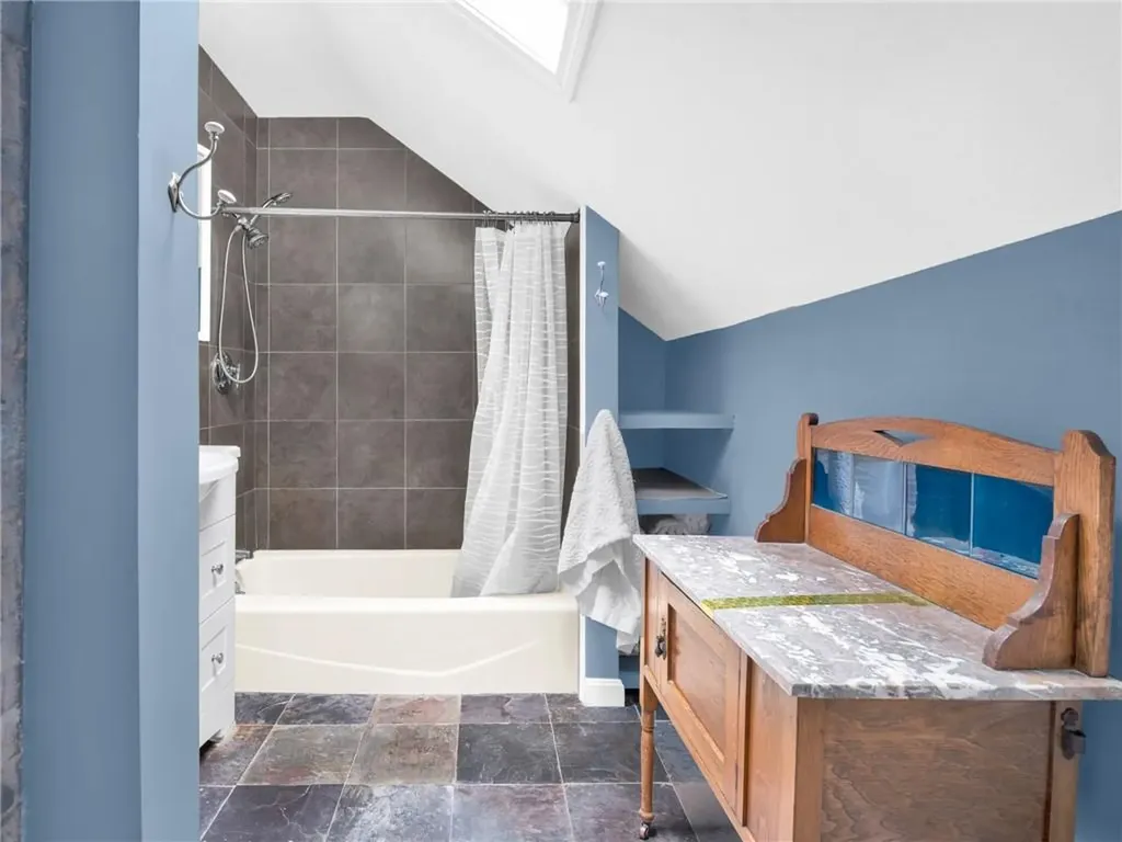 45 Van Zandt Avenue Warwick RI 02889
