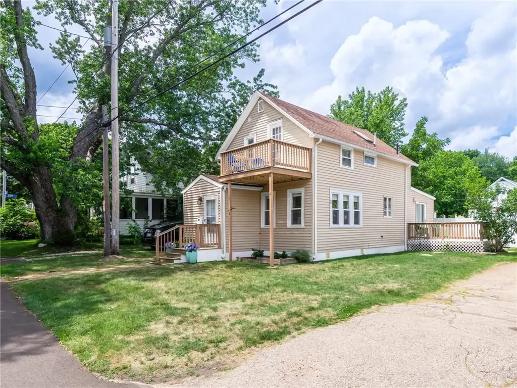 45 Van Zandt Avenue Warwick RI 02889