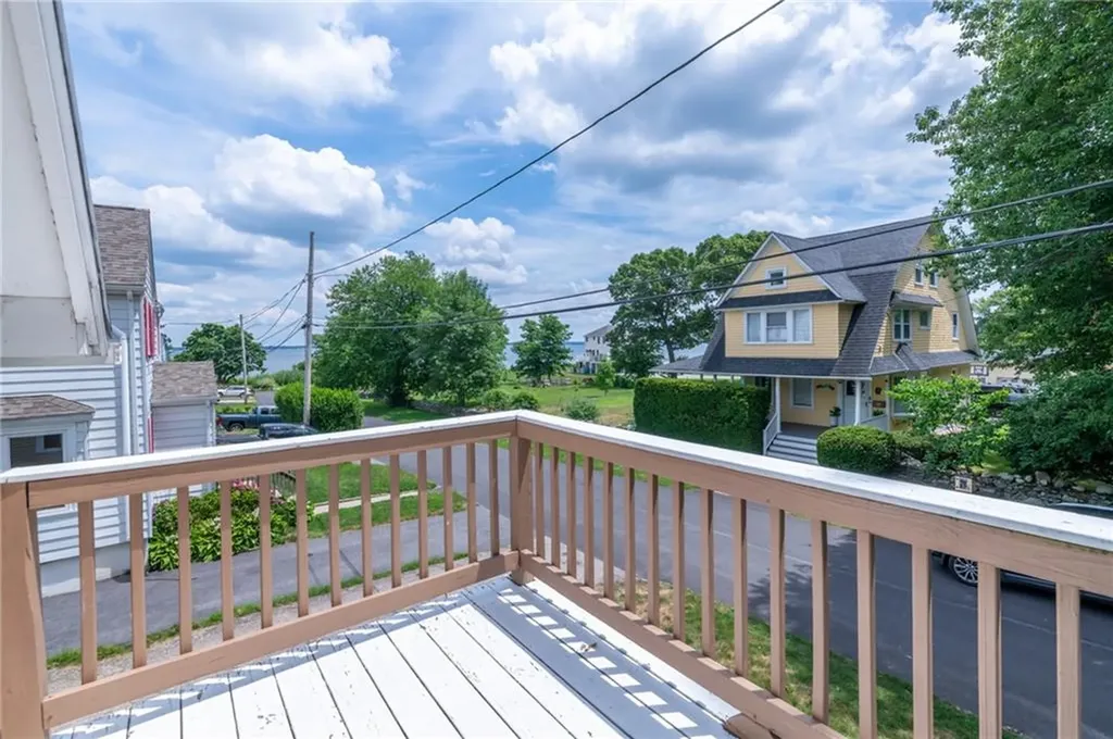 45 Van Zandt Avenue Warwick RI 02889