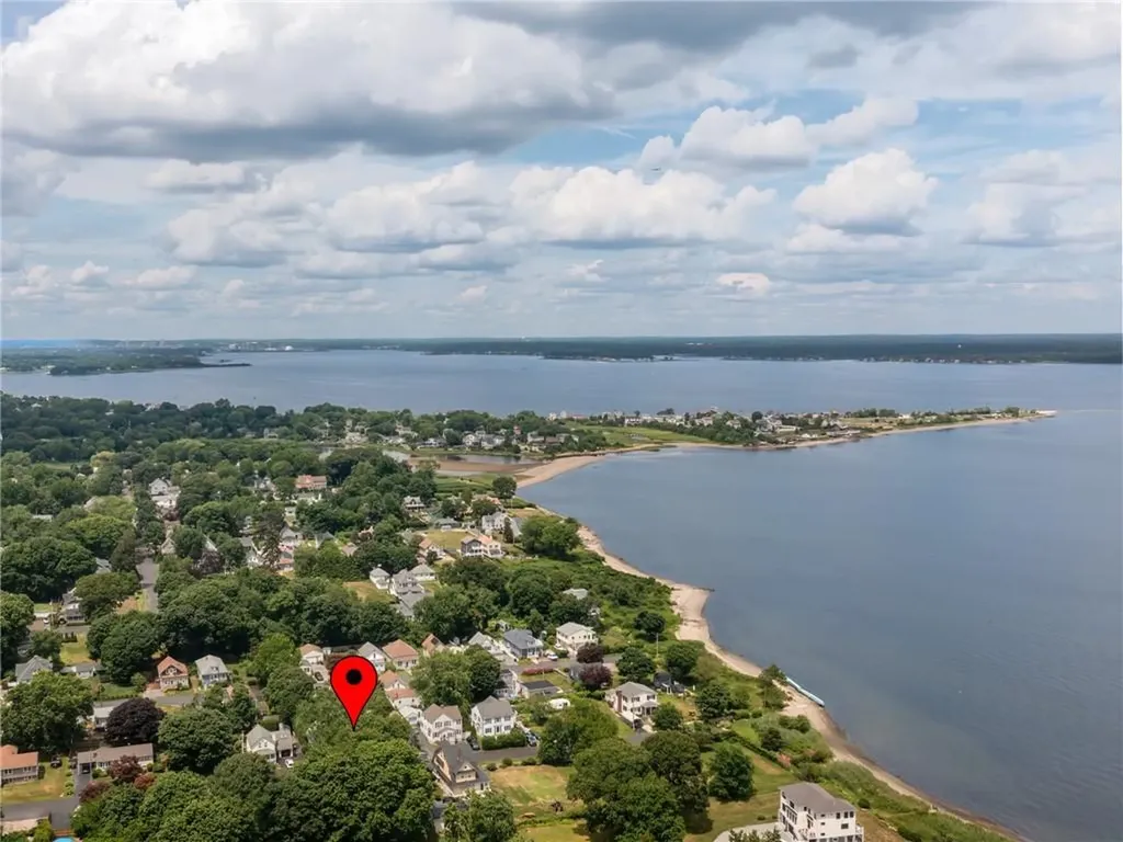 45 Van Zandt Avenue Warwick RI 02889