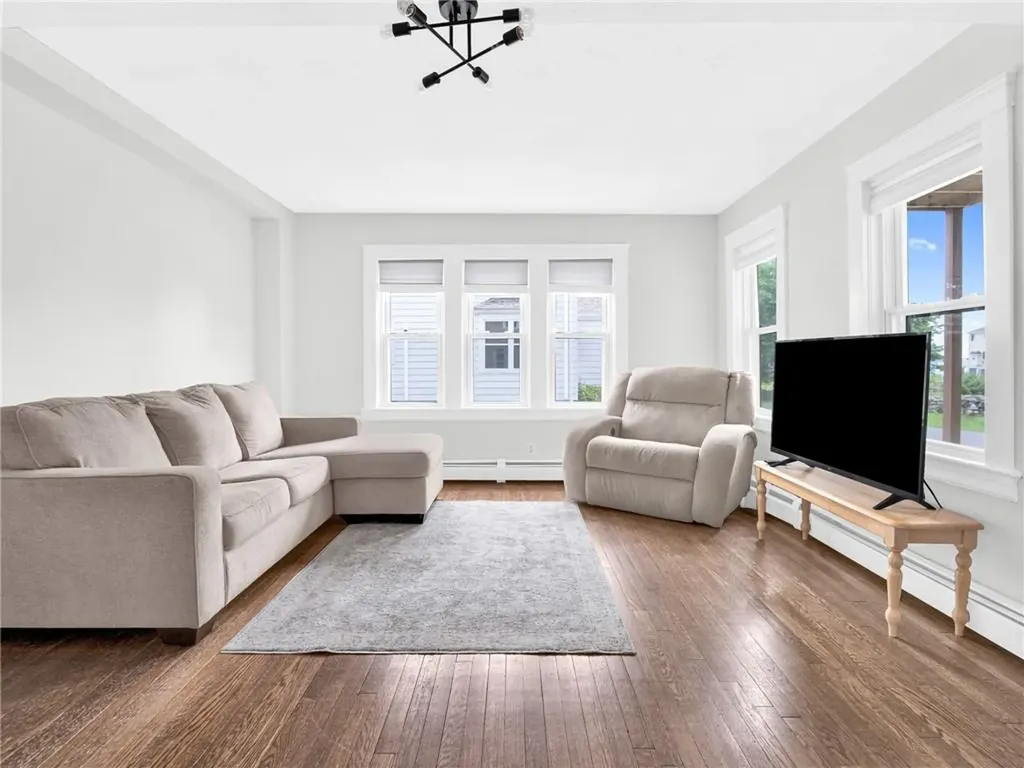 45 Van Zandt Avenue Warwick RI 02889