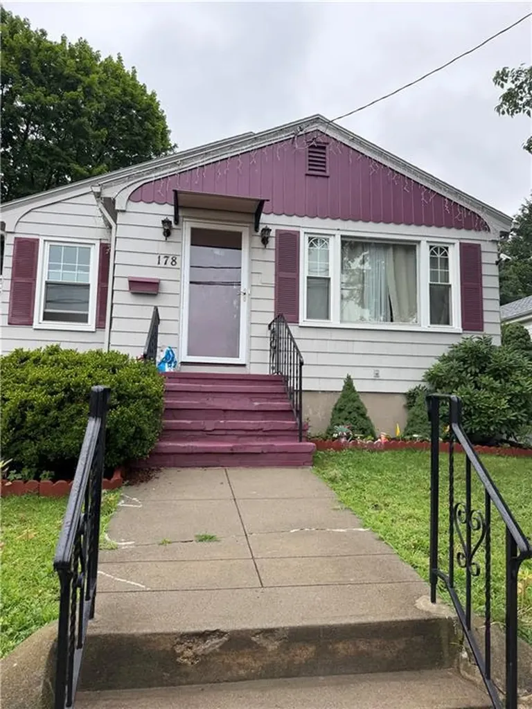 178 Sisson Street Providence RI 02909