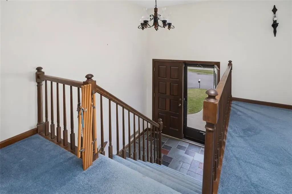 18 Fawn Lane West Warwick RI 02893