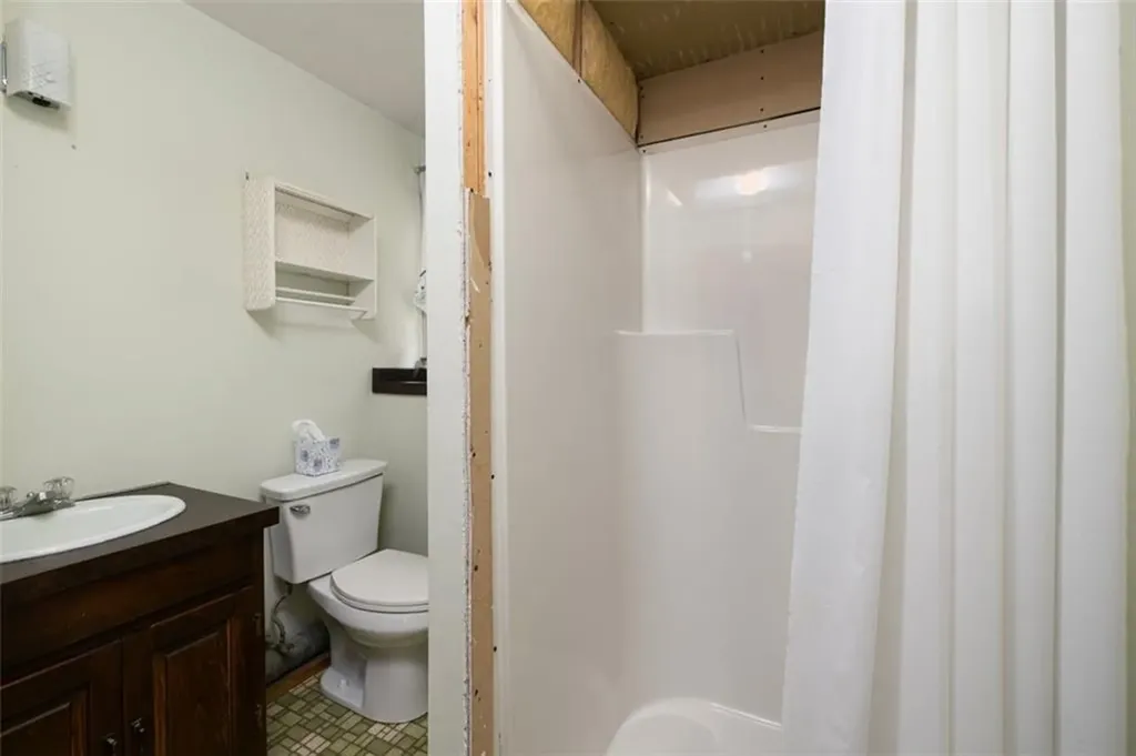 18 Fawn Lane West Warwick RI 02893