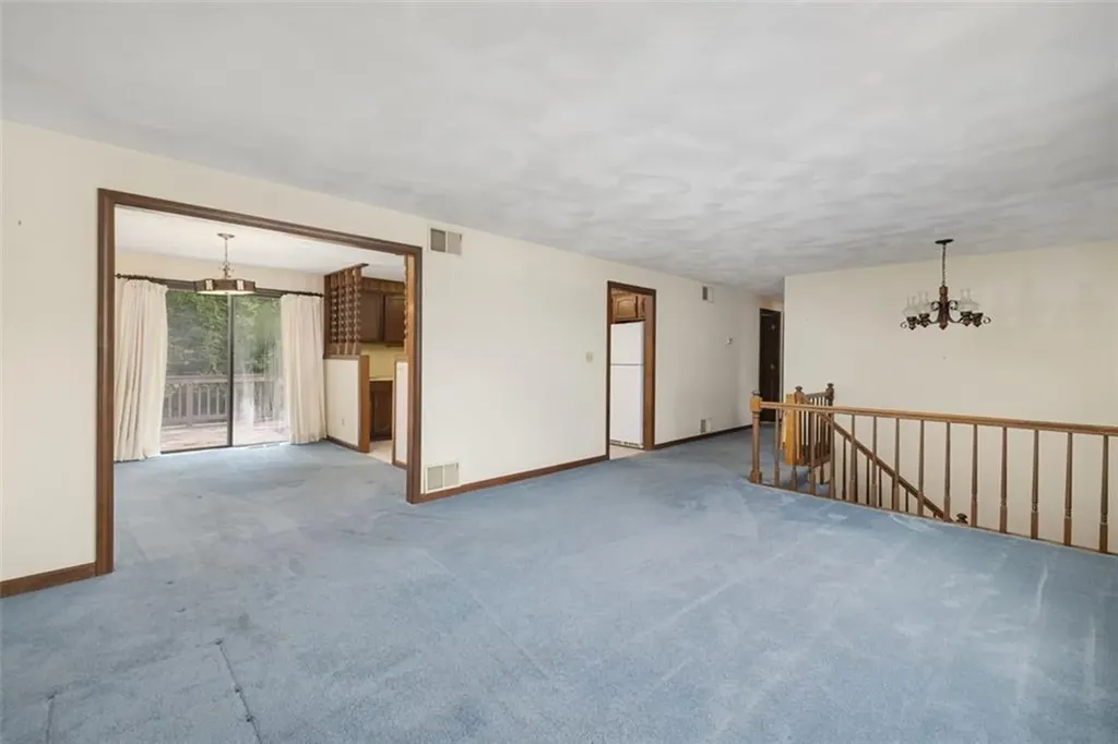 18 Fawn Lane West Warwick RI 02893