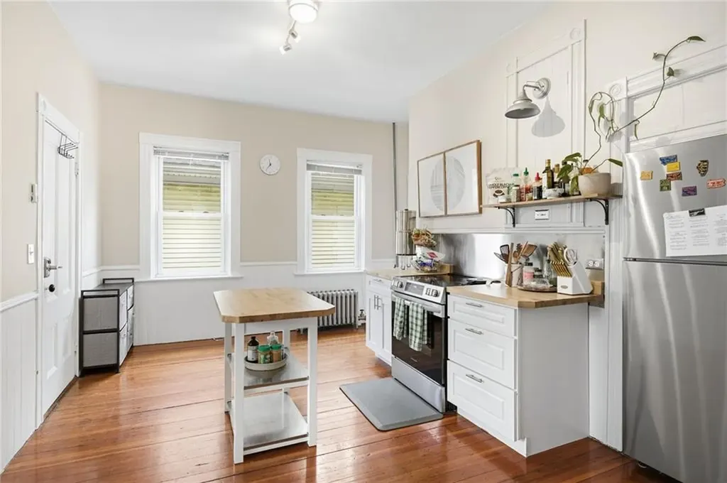 241 Pleasant Street Providence RI 02906