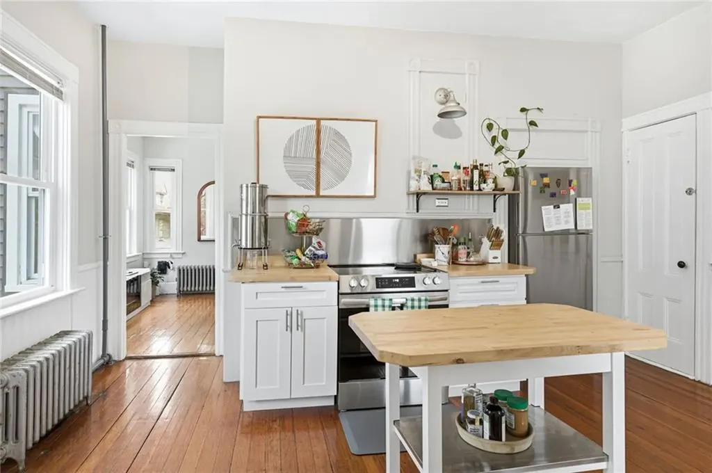 241 Pleasant Street Providence RI 02906