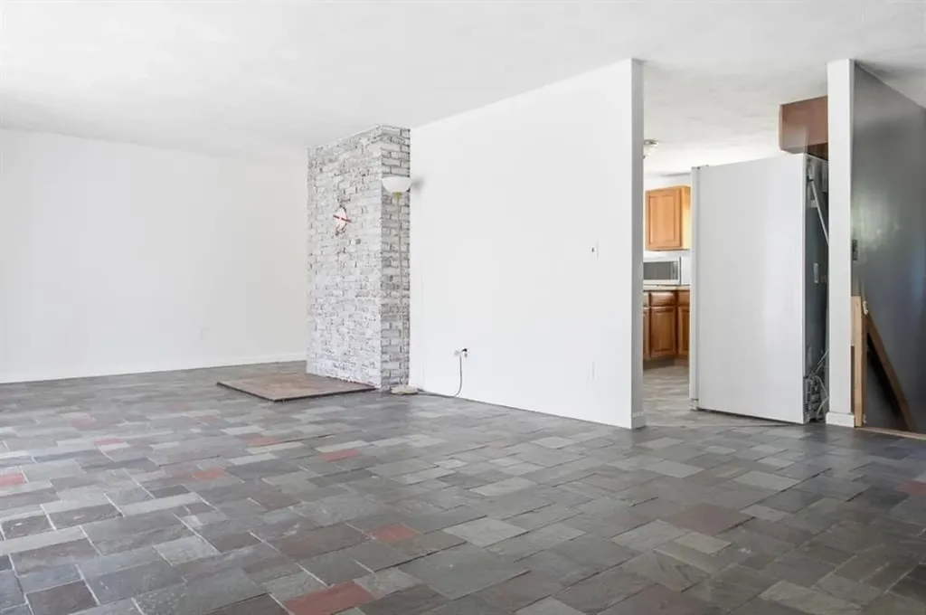189 Woody Hill Road Hopkinton RI 02832