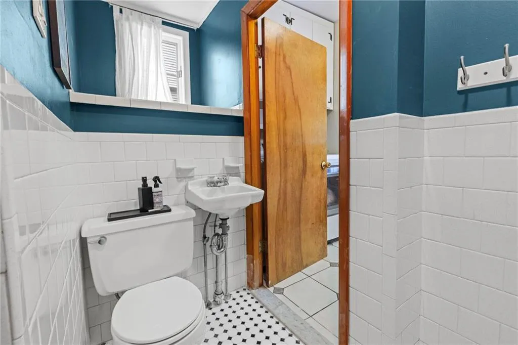 79 Wheeler Avenue Cranston RI 02905
