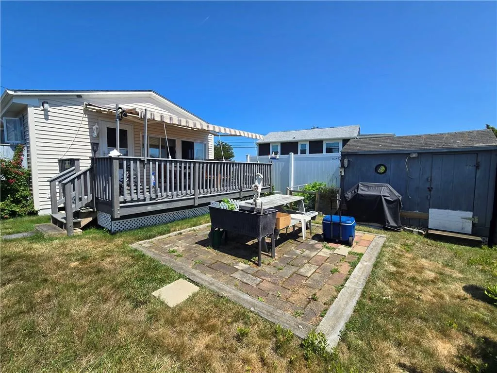 725 H Succotash Road South Kingstown RI 02879