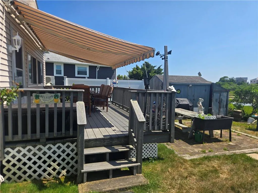725 H Succotash Road South Kingstown RI 02879