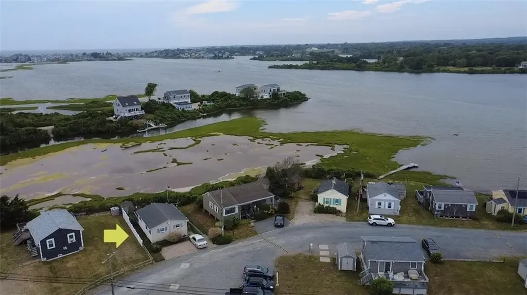 725 H Succotash Road South Kingstown RI 02879