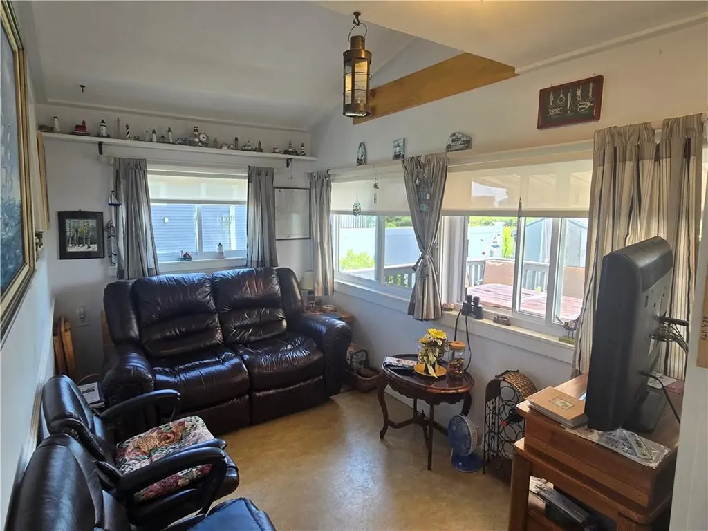725 H Succotash Road South Kingstown RI 02879