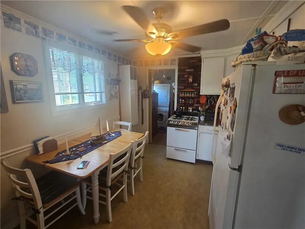 725 H Succotash Road South Kingstown RI 02879