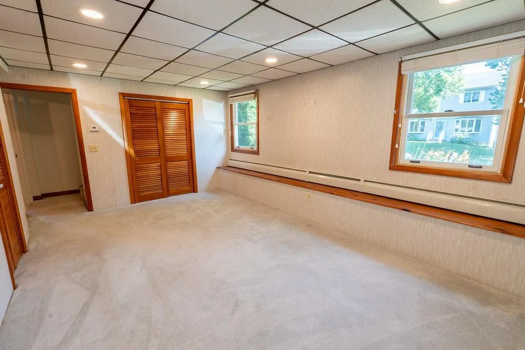 35 Old Pine Road Narragansett RI 02882