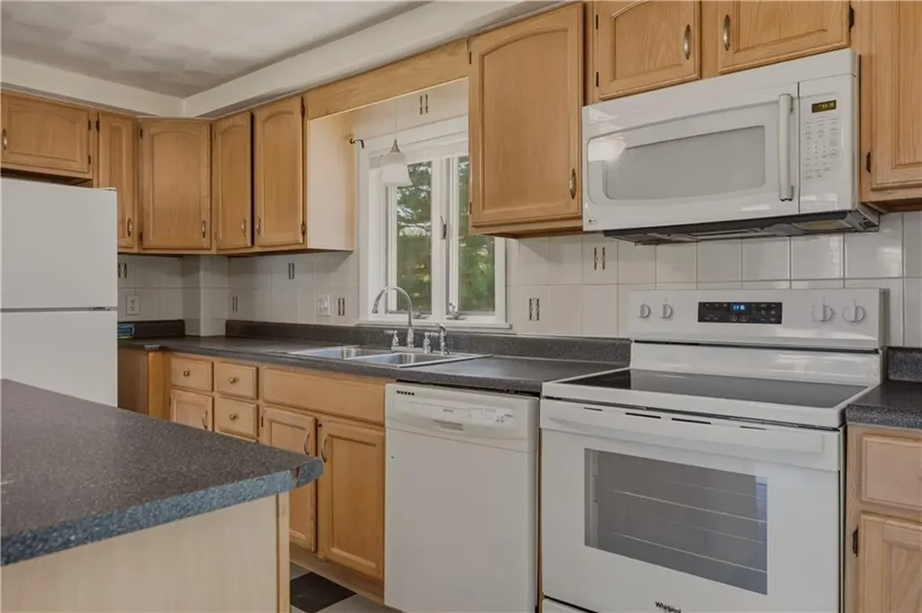 5 Seth Street East Providence RI 02914