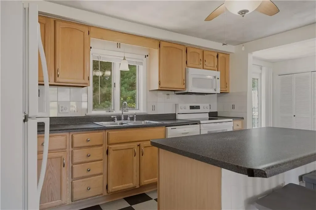 5 Seth Street East Providence RI 02914