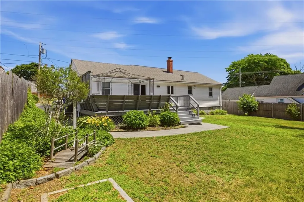 5 Seth Street East Providence RI 02914