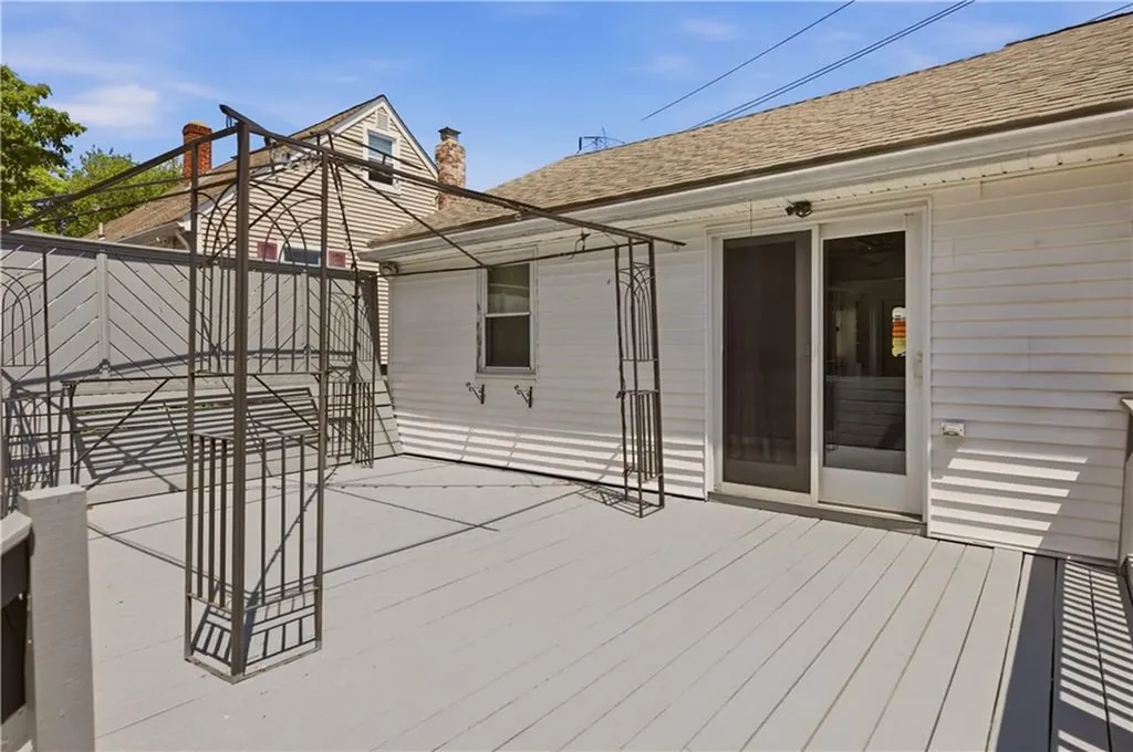 5 Seth Street East Providence RI 02914
