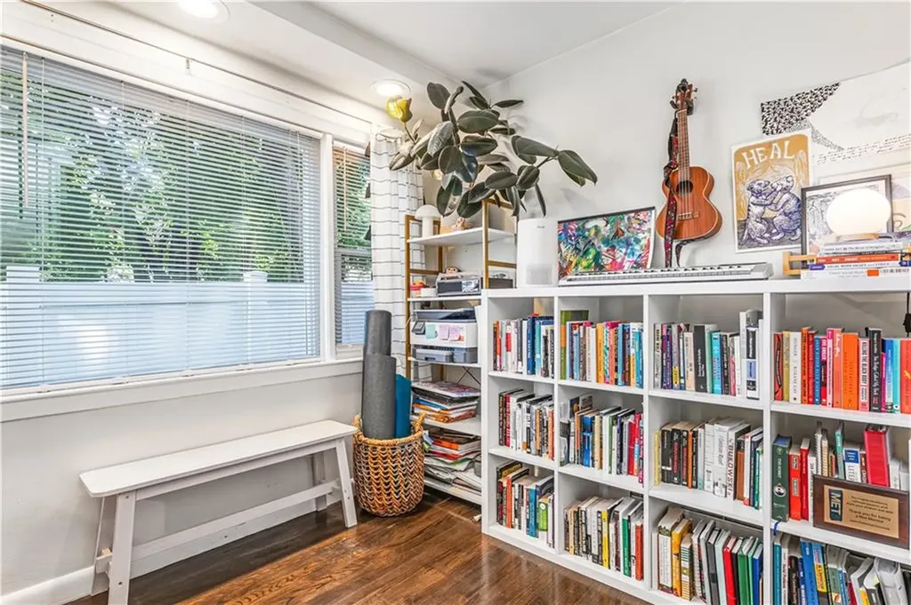33 Malbone Street Providence RI 02908