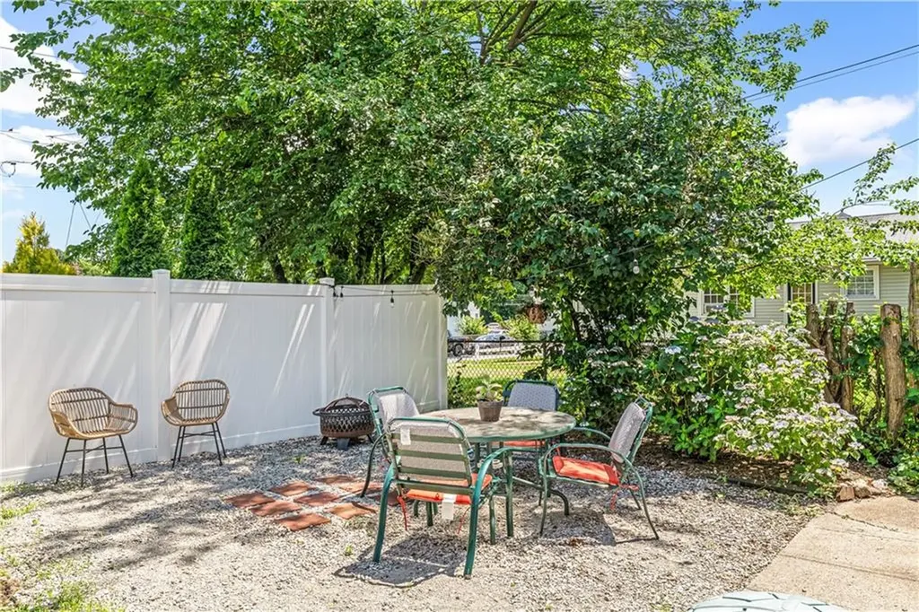 33 Malbone Street Providence RI 02908