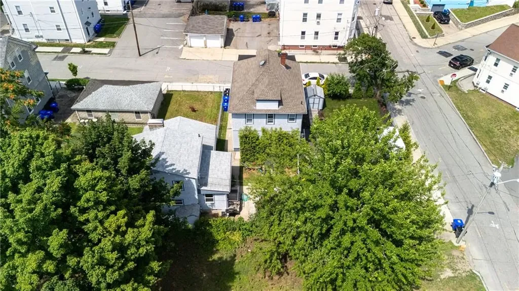 33 Malbone Street Providence RI 02908