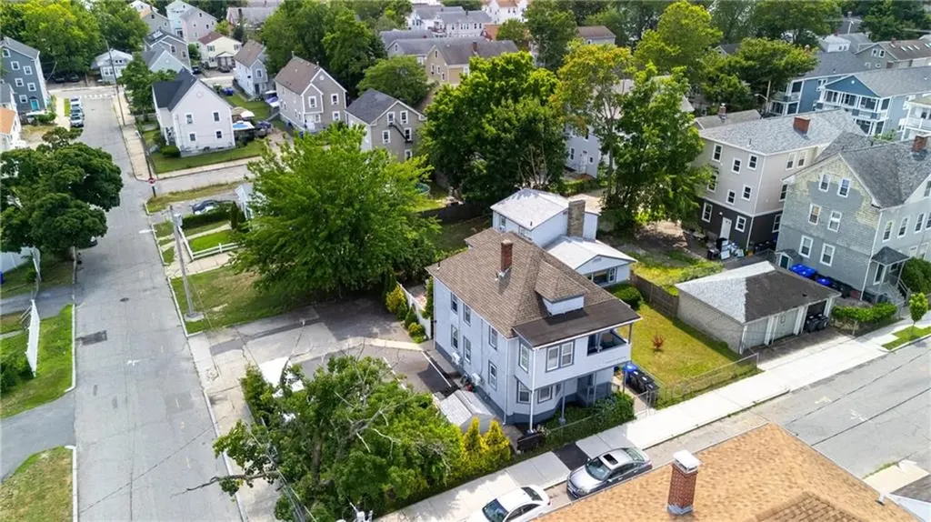 33 Malbone Street Providence RI 02908
