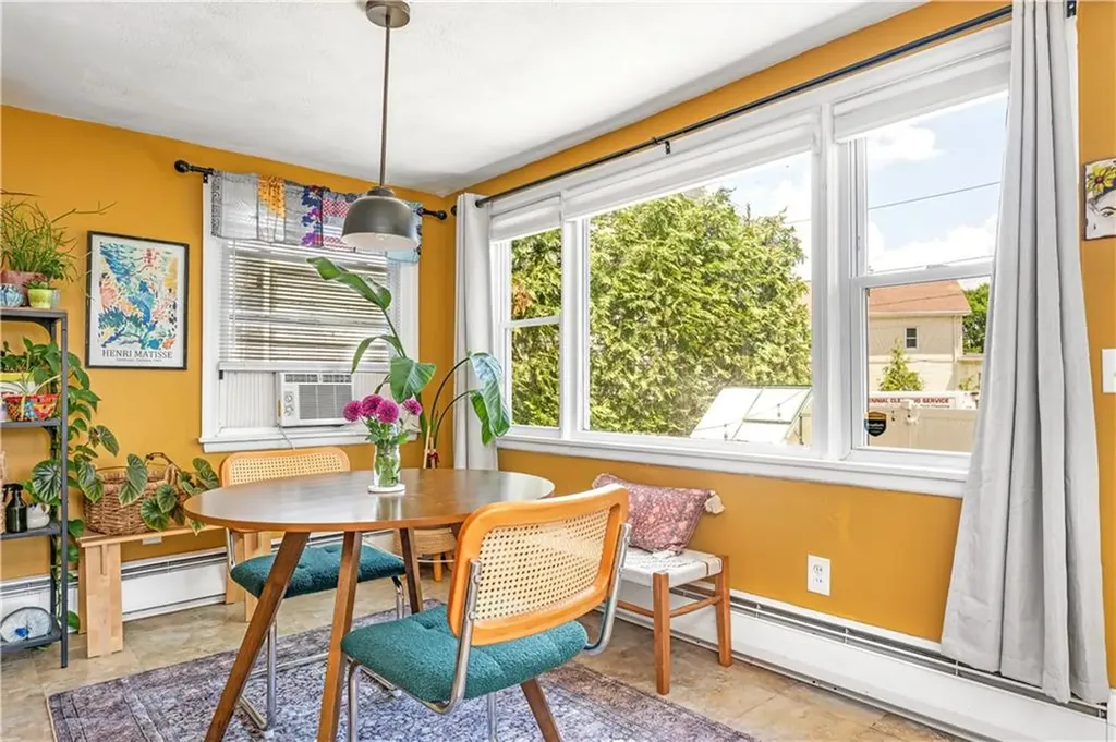 33 Malbone Street Providence RI 02908