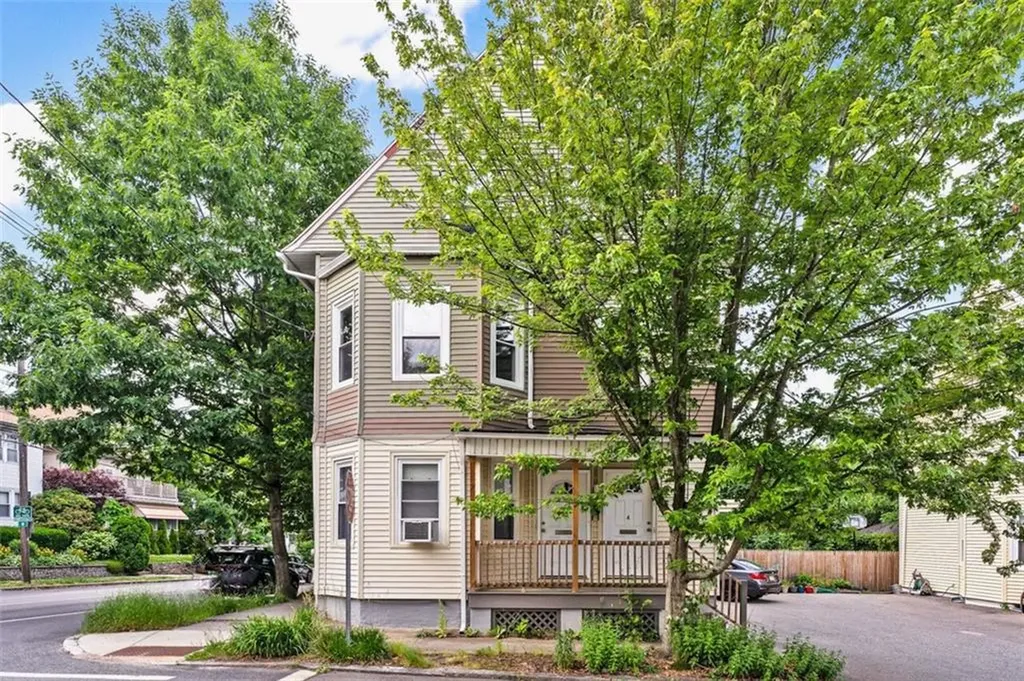 4 Poplar Street Providence RI 02906
