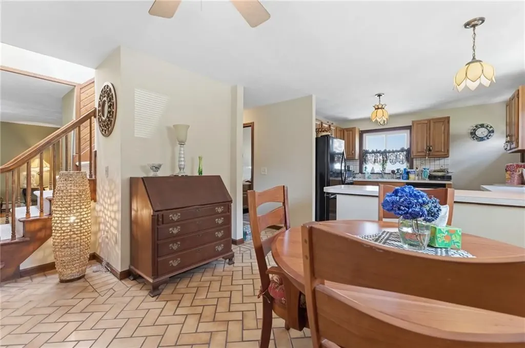 57 N View Avenue Cranston RI 02920