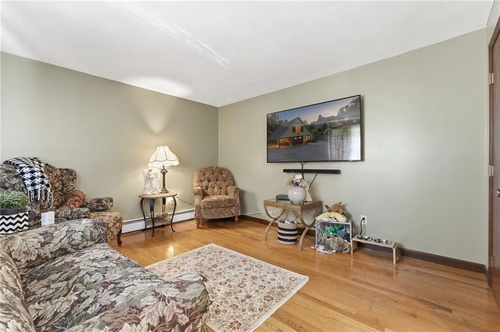 57 N View Avenue Cranston RI 02920