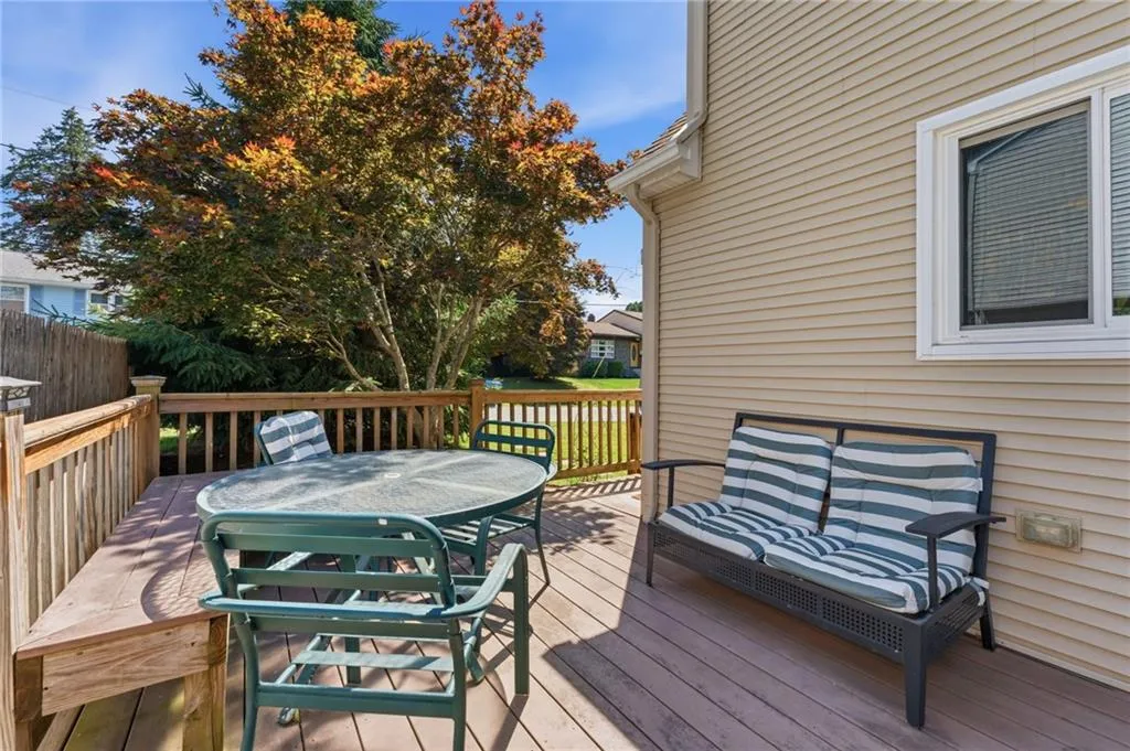 57 N View Avenue Cranston RI 02920