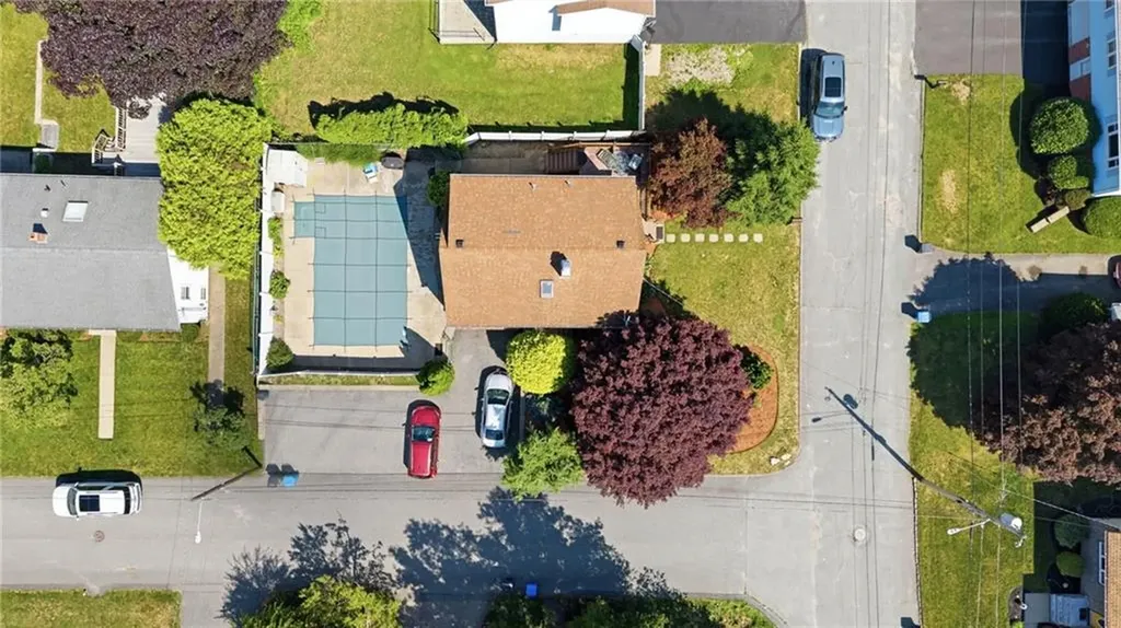 57 N View Avenue Cranston RI 02920