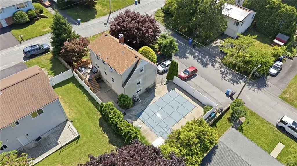 57 N View Avenue Cranston RI 02920