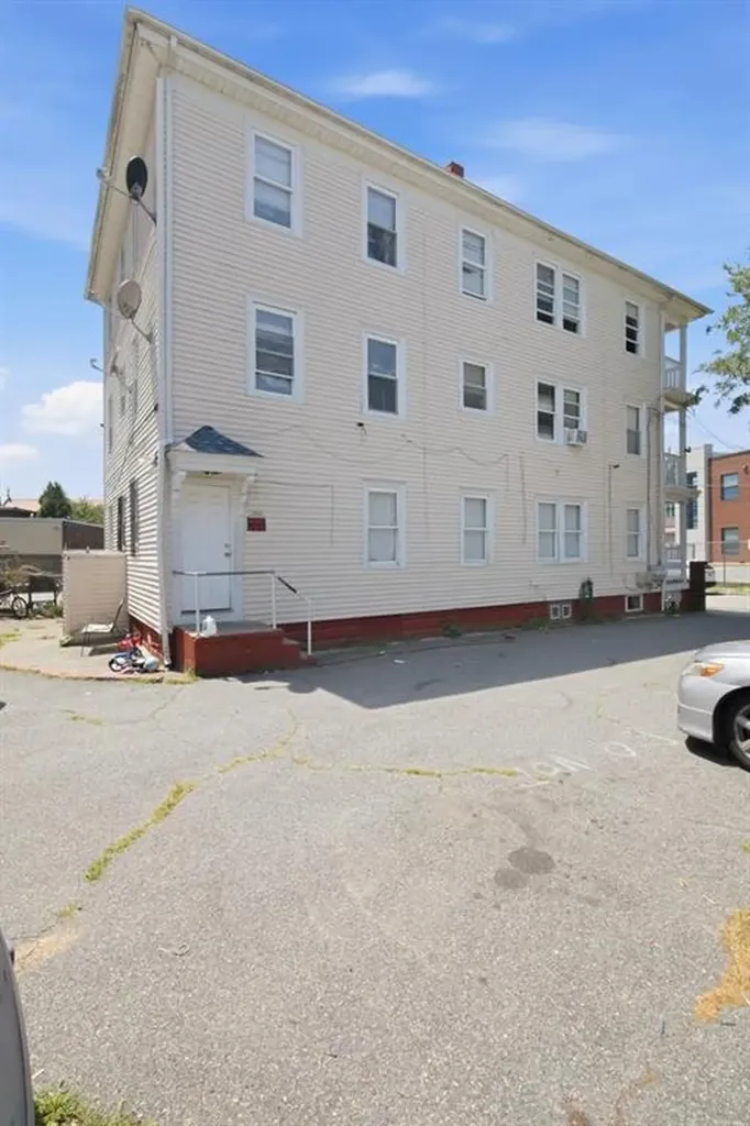 17 Marietta Street Providence RI 02904