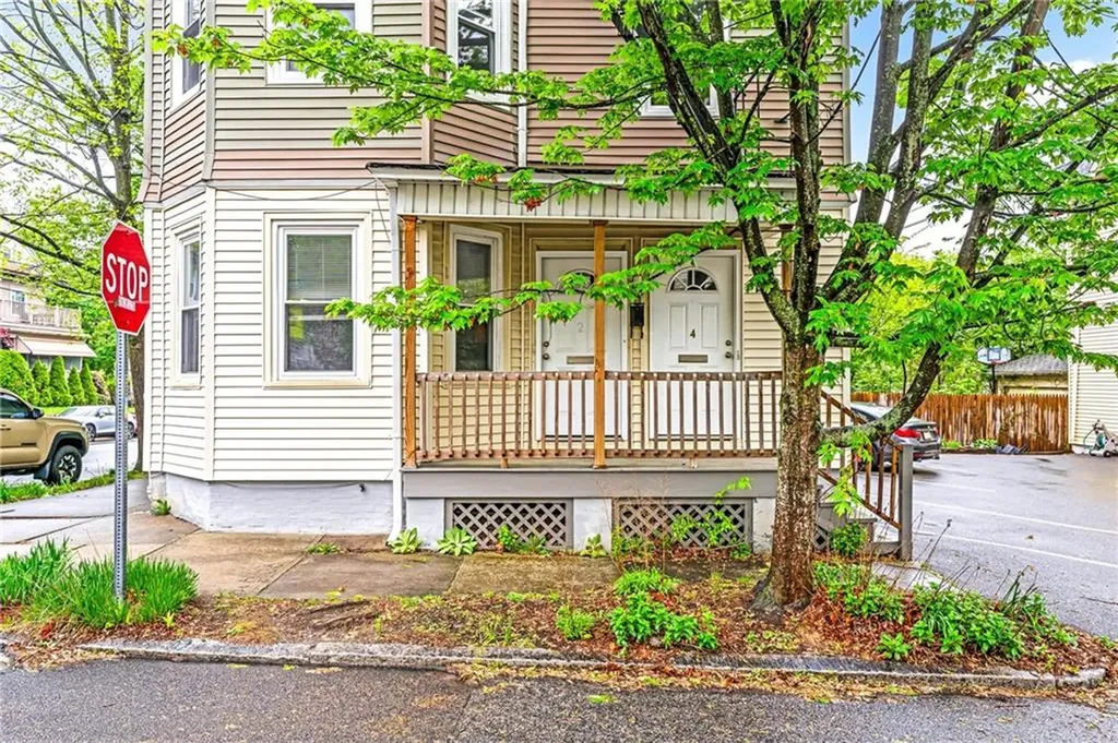 2 Poplar Street Providence RI 02906